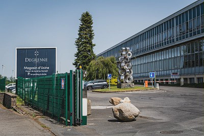 Entrée du site de l'usine Degrenne à Vire